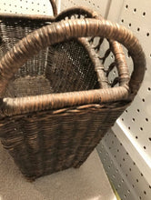 Vintage Woven Whicker Magazine Rack (24)