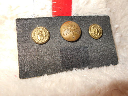 Vintage 3 Brass Eagle Buttons (514)