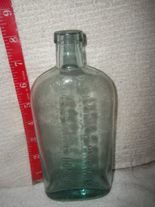 Vintage  LYDIA E. PINKHAM VEGETABLE COMPOUND Medicine Bottle 3