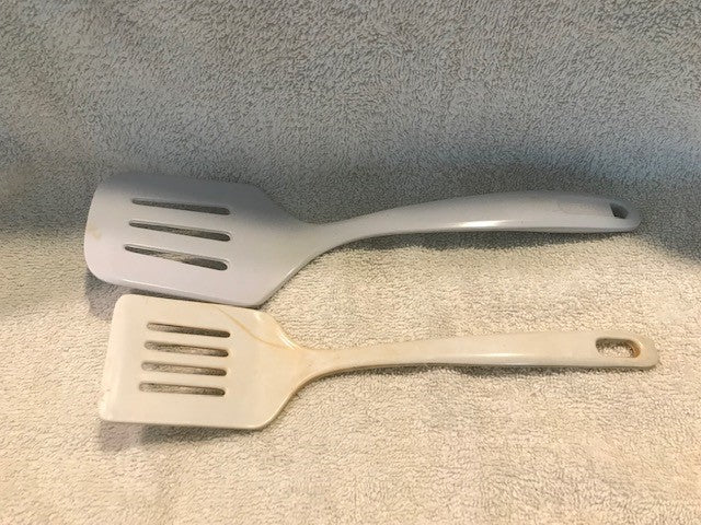 Old Set of Plastic Spatulas  #1040