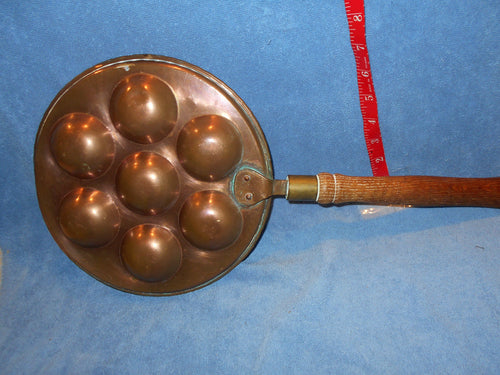 Vintage Copper, Copper-like Poaching Pan (642)