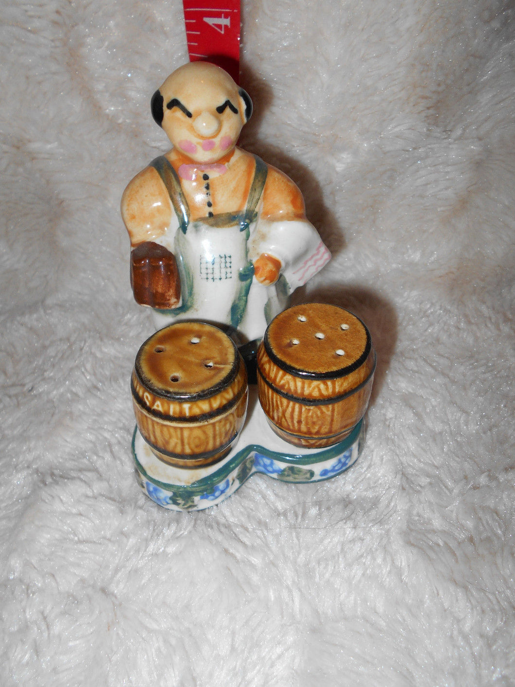 Vintage Ceramic Tiki Drum Player Salt & Pepper Shakers (464)