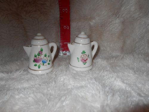 Vintage Salt & Pepper Holders 4