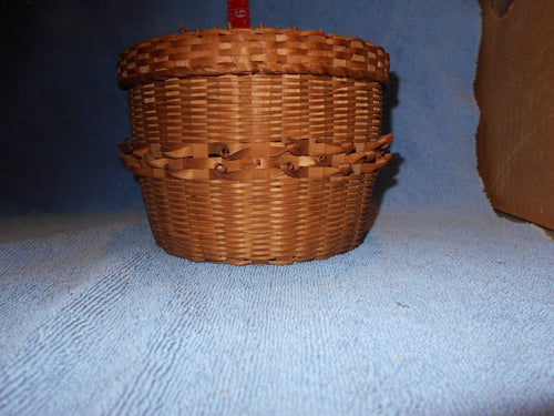 Vintage Splint Woven/Porcupine Twisted Lidded Basket (23)