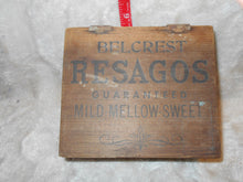 Vintage Belecrest Wooden Advertising Box (12)