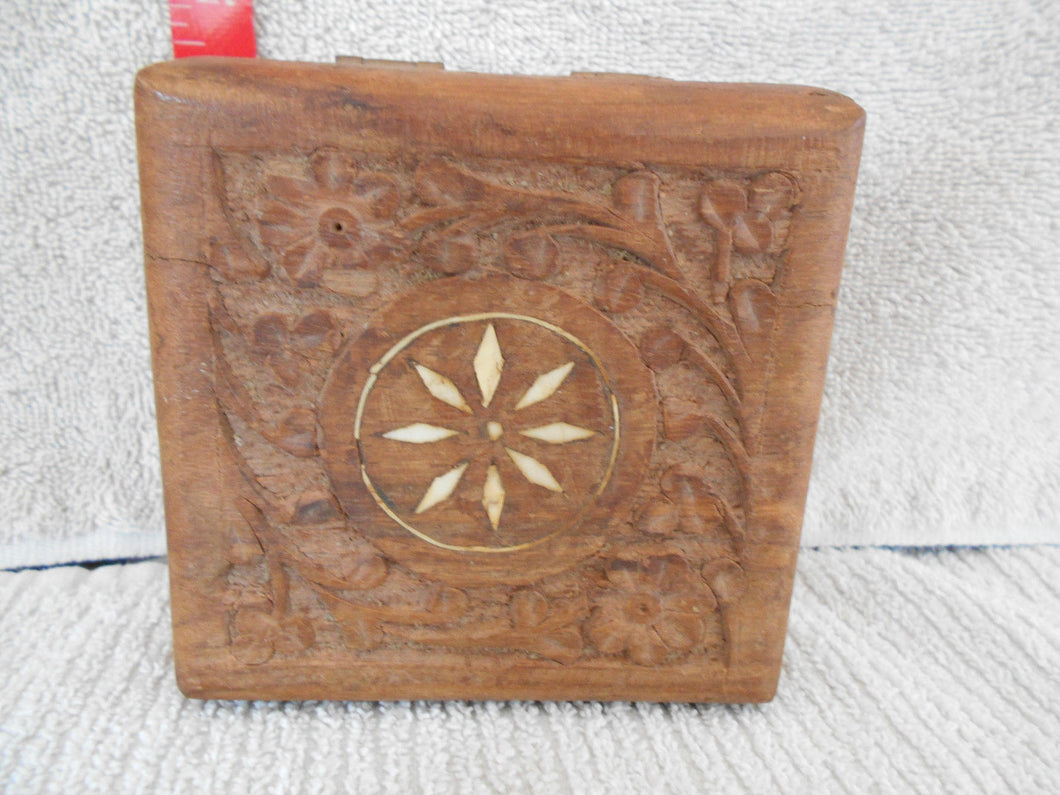 Vintage  Carved Trinket Box (818)