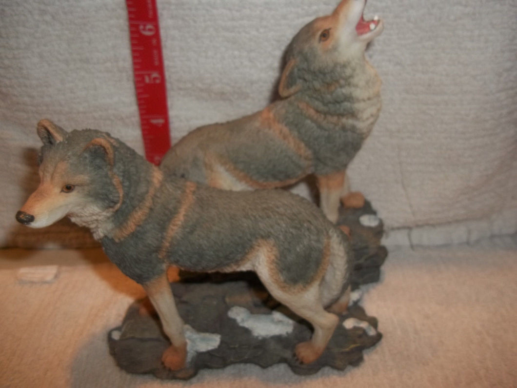 Vintage Heavy Ceramic Double-Wolf Statue #109