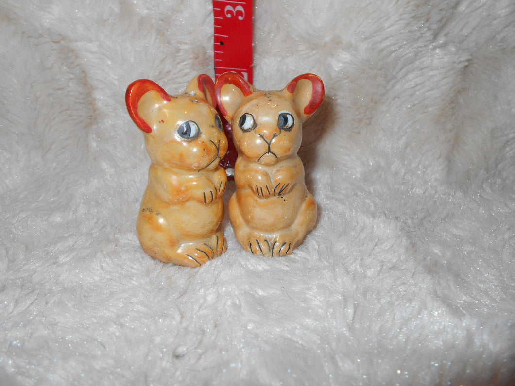 Vintage Salt & Pepper Holders 6