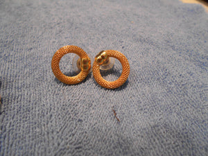 Vintage Gold, Wreath-like Earrings (508)