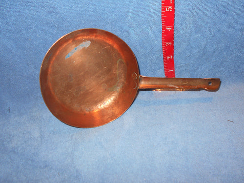 Vintage Medium Sized Copper Pan (644)