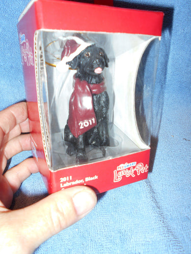 Pet Smart Luv-A-Pet: 2011 X-mas Lab Figure (59)