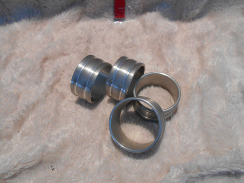 Vintage Set of 4 Pewter Napkin Rings (638)