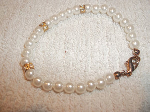 Vintage Pearly Bracelet (2b)