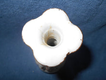 Vintage  Japanese Porcelain Vase w/Front Flower & Gold Trim (711)