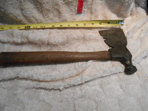 Vintage Cast Iron/Iron Wooden-Handled Axe & Hammer (13)