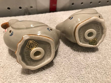 Vintage Porcelain Goose  Salt & Pepper Shakers (413)
