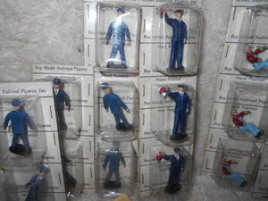 Vintage Large Lot of Painted Metal Railroad Figures & Access #2036