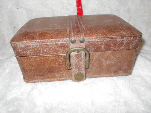 Vintage  Leather, Leather-Like Belt-Buckle Box (808)