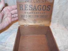 Vintage Belecrest Wooden Advertising Box (12)