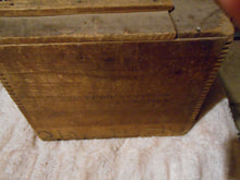 RARE COUNTRY STORE "STEWART'S ACORN BISCUIT" SHIPPING BOX / WOODEN CRATE c1890s (23)