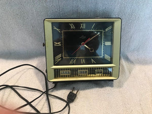 Antique/Vintage Lux Clock #612