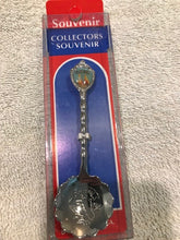 Vintage Souvenir Spoons In Case  (45-55)  #1208-1218