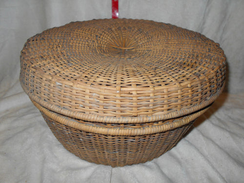 Vintage Large Woven Lidded Basket (1a) #2010