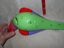 Deco: Ceramic Green-Bottomed Parrot #2025