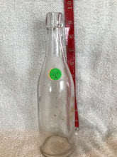 Vintage Clear Beverage Bottle (111A)