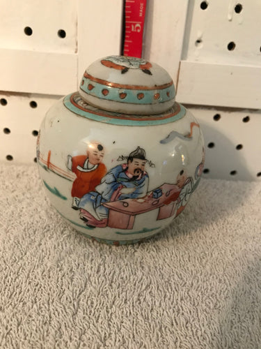 Vintage Lidded Chinese Family Scene Jar #75