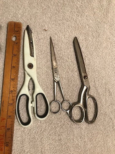 Vintage Set of 3 Scissors (9A)