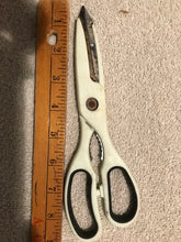 Vintage Set of 3 Scissors (9A)