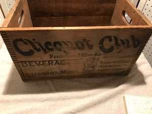 Vintage Cliquot Club Beverages Crate (#3a)