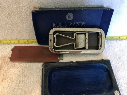 Vintage Rolls Razor in Original Box (#207)