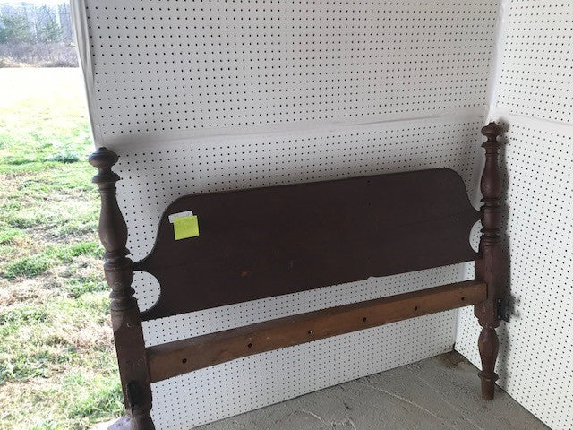 Old Full Wooden Bed (21)