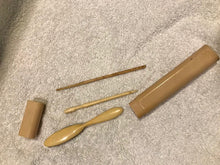Vintage Women's Fingernail Buffing Set in Case (#447)