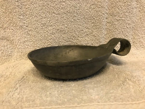 Vintage Pewter Oneida Fingerhandled Bowl (#487)